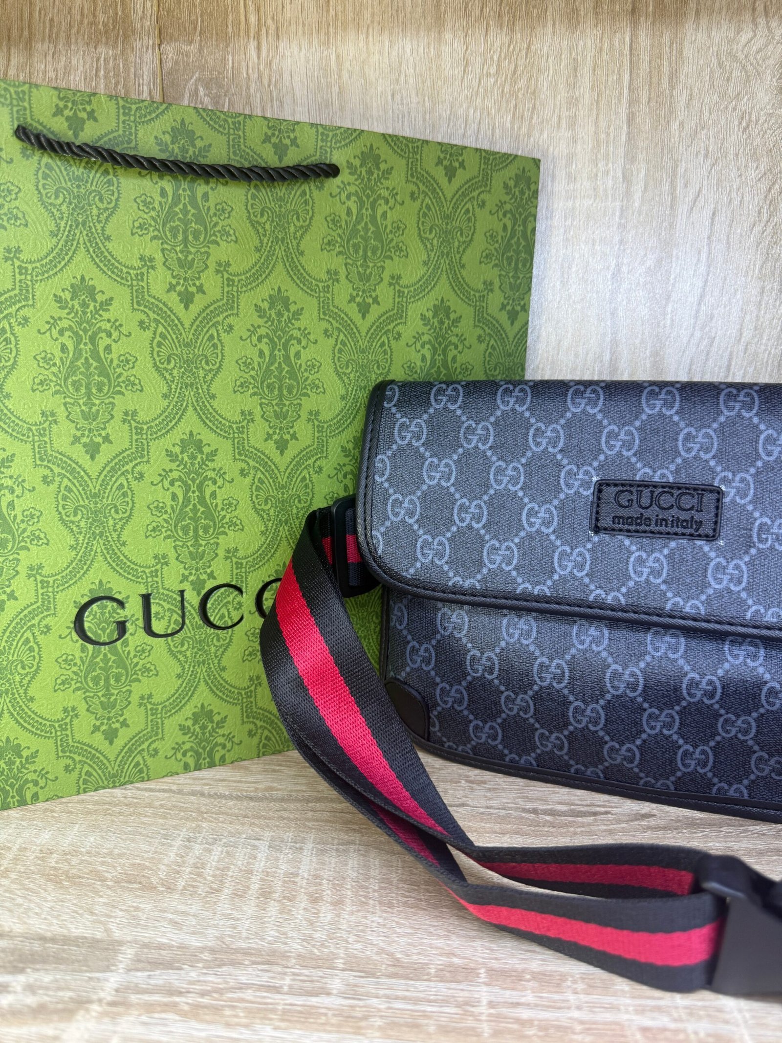 SAC GUCCI HOMMES 2026 AVEC SACHETS