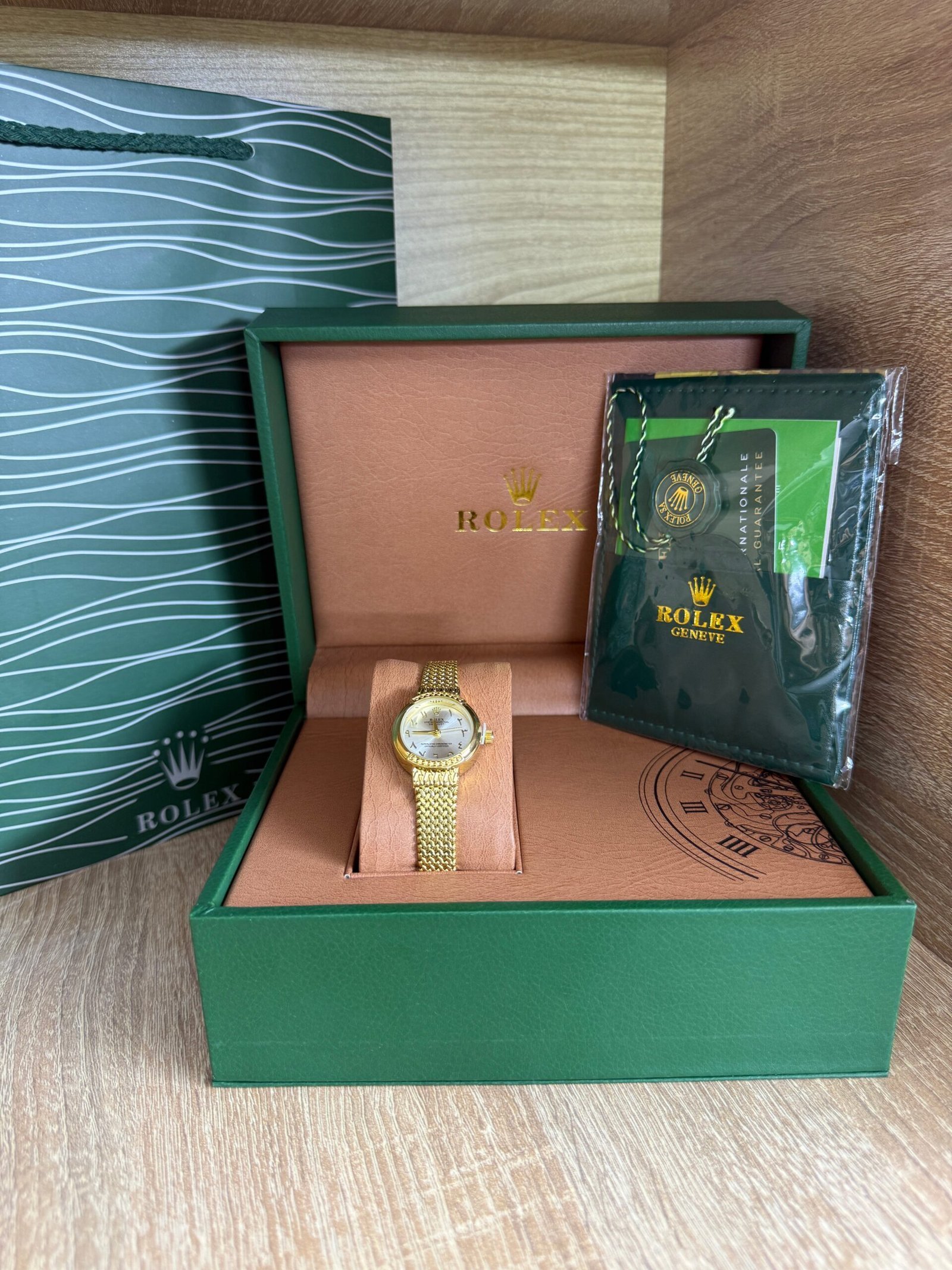 ROLEX FEMMES ARABIA GOLD AVEC COFFRET